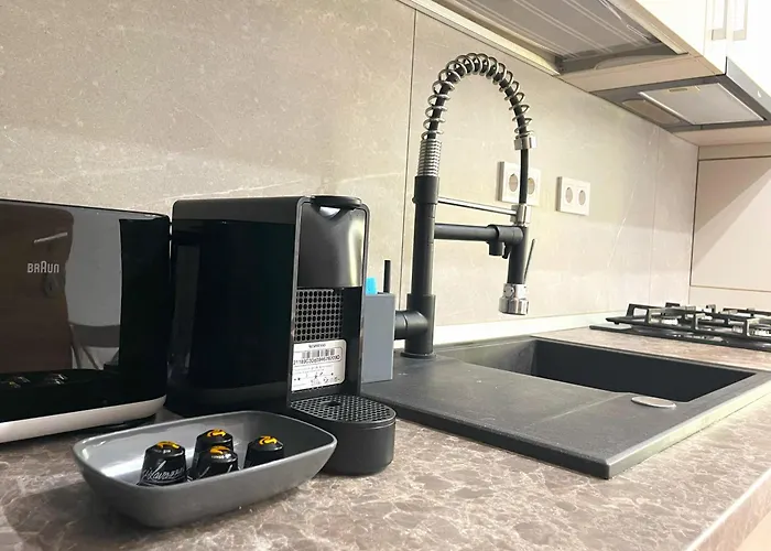 Chic W Parking 布拉索夫